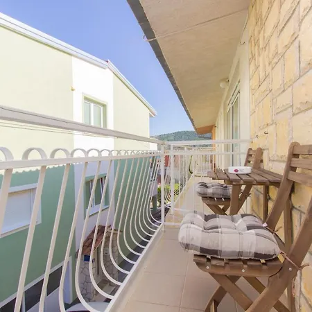 Apartment Burica